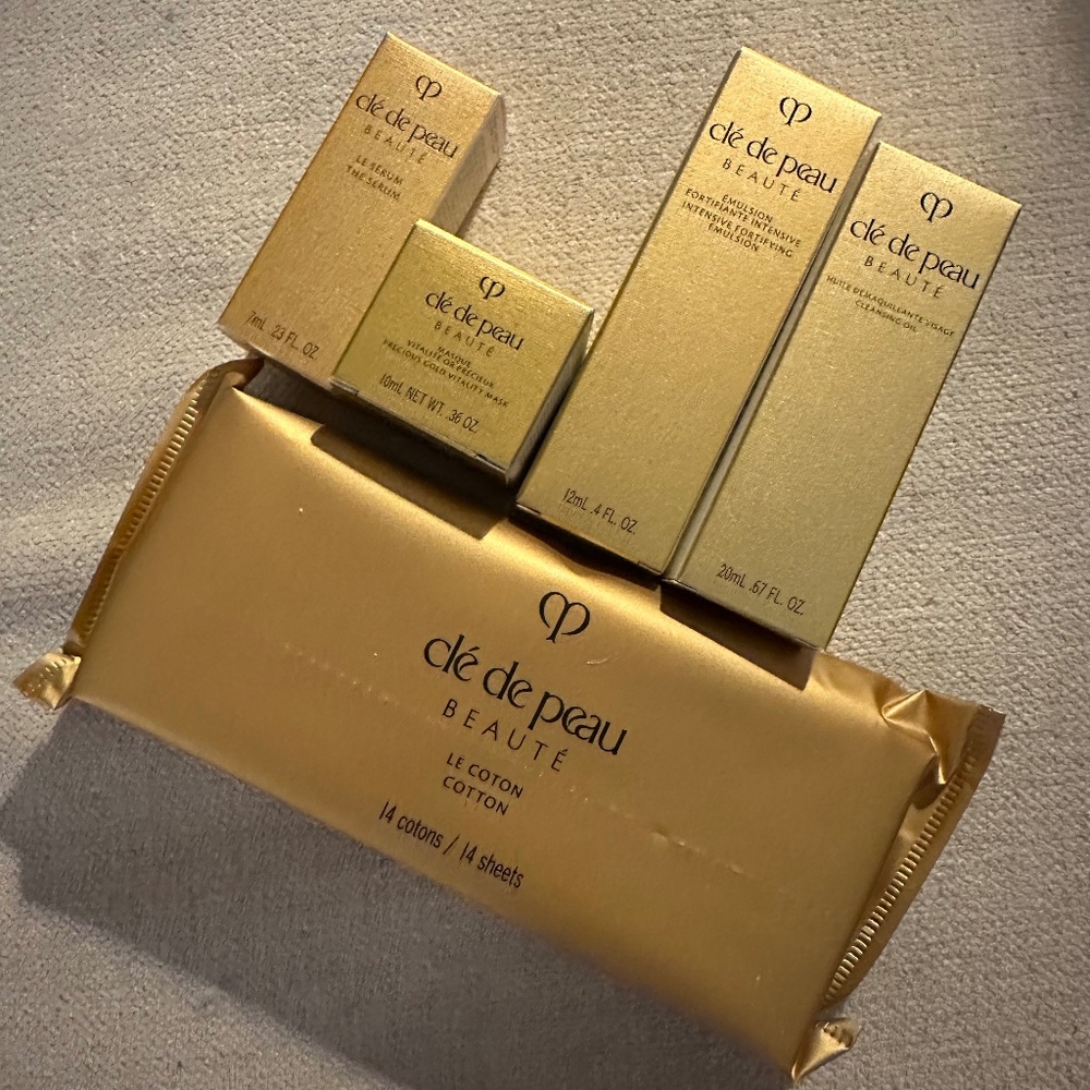 CPB deluxe travel set